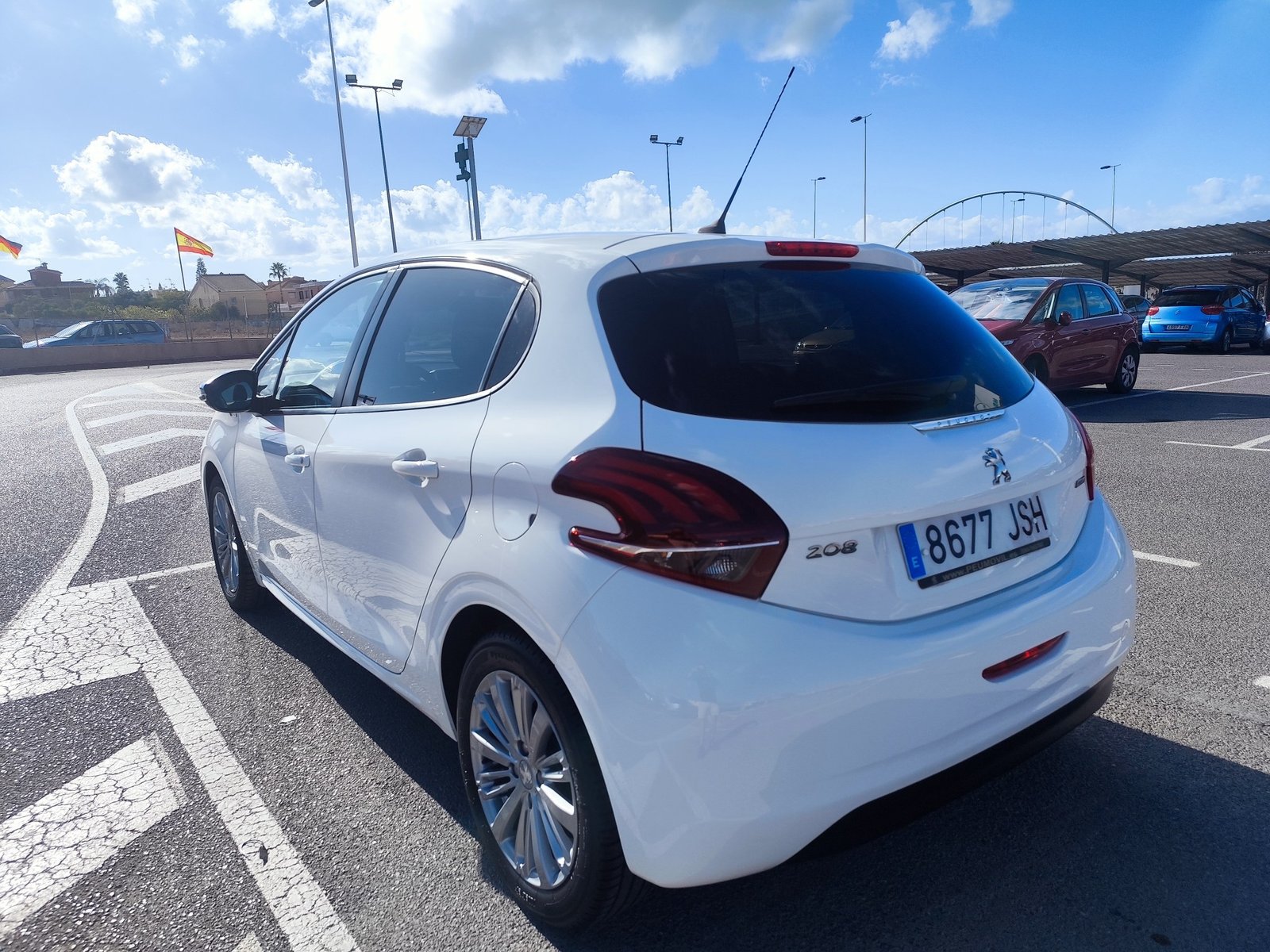 PEUGEOT 208 1.2 GASOLINA 82 CV 2016 99.000 KM MANUAL