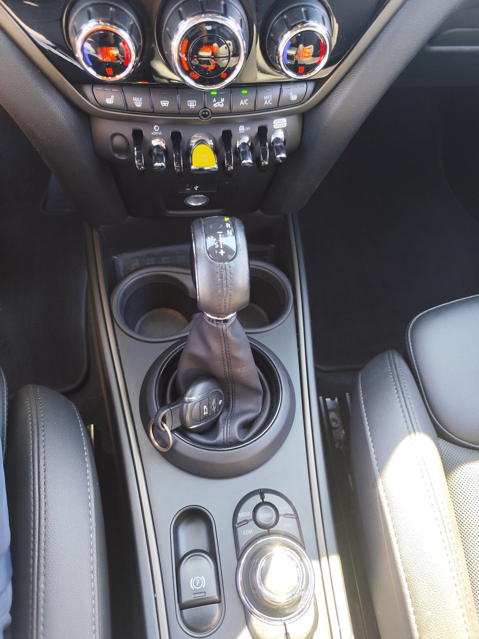 MINI COUNTRYMAN COOPER 1.5 GASOLINA/HIBRIDO 220 CV 88.000 KM 2023 AUTOMATICO