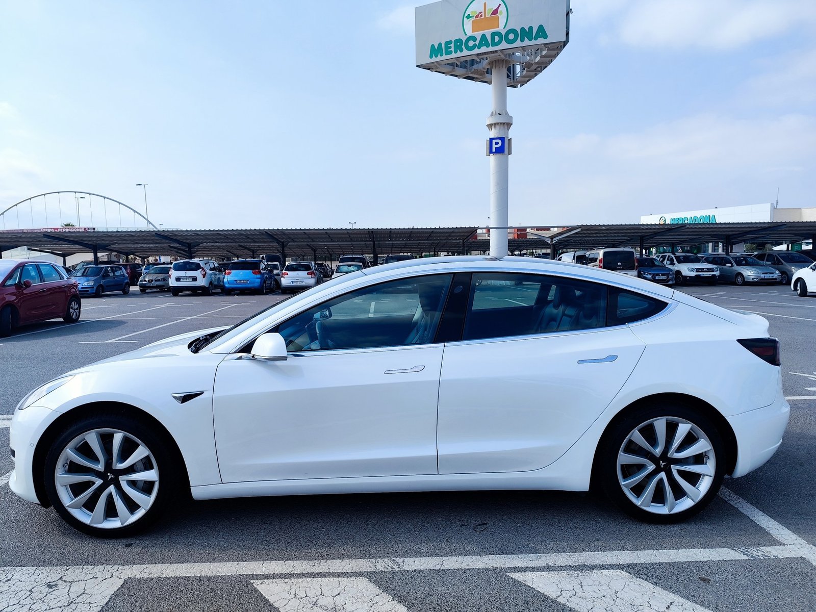 TESLA MODEL 3 STANDART PLUS 225 KW 306 CV 12/2019 151.000 KM AUTOMATICO