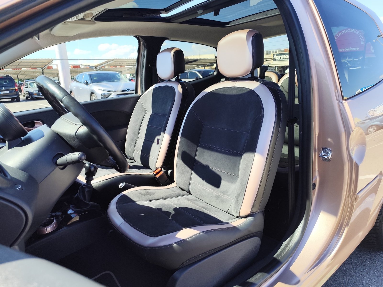 RENAULT TWINGO 1.2 GASOLINA 75 CV 156.000 KM 2011 MANUAL
