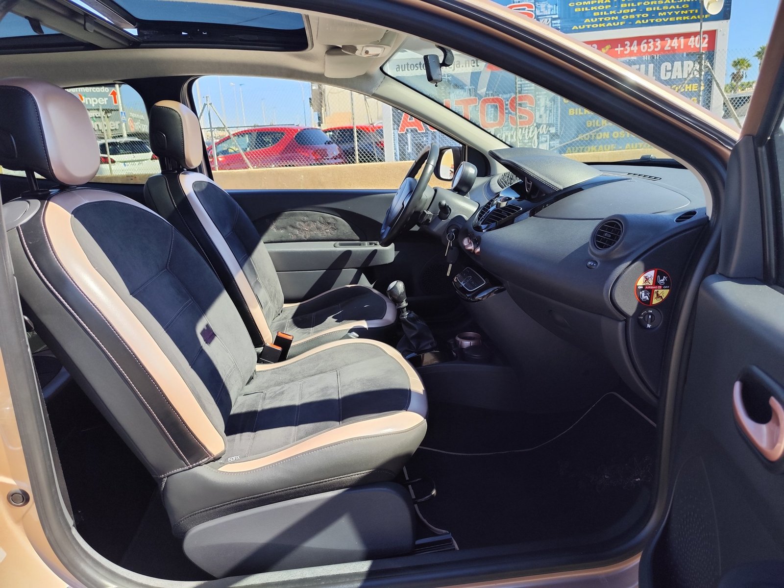 RENAULT TWINGO 1.2 GASOLINA 75 CV 156.000 KM 2011 MANUAL