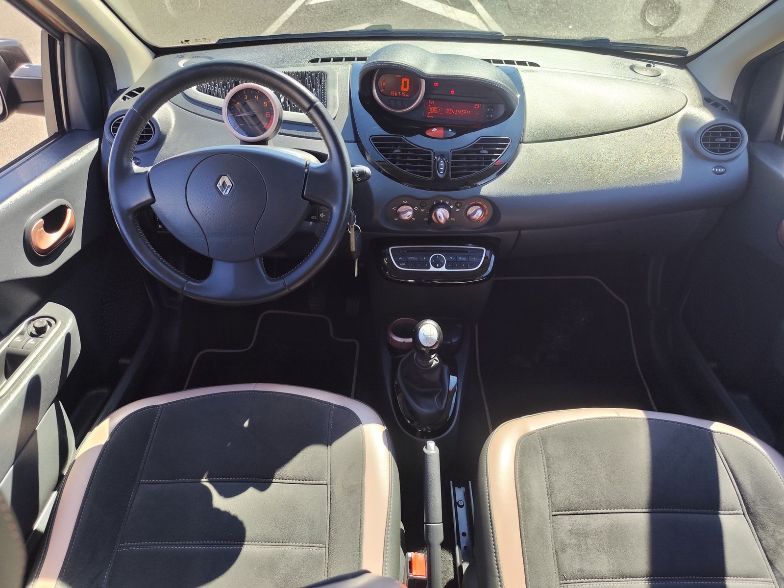 RENAULT TWINGO 1.2 GASOLINA 75 CV 156.000 KM 2011 MANUAL
