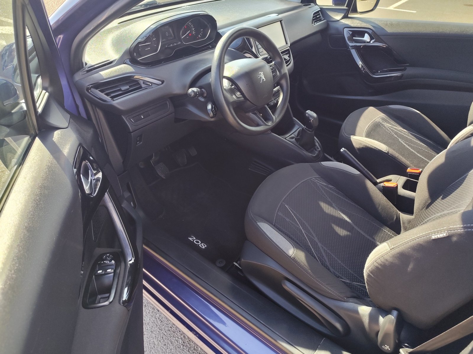 PEUGEOT 208 1.2 GASOLINA 82 CV 122.000 KM 2012 MANUAL