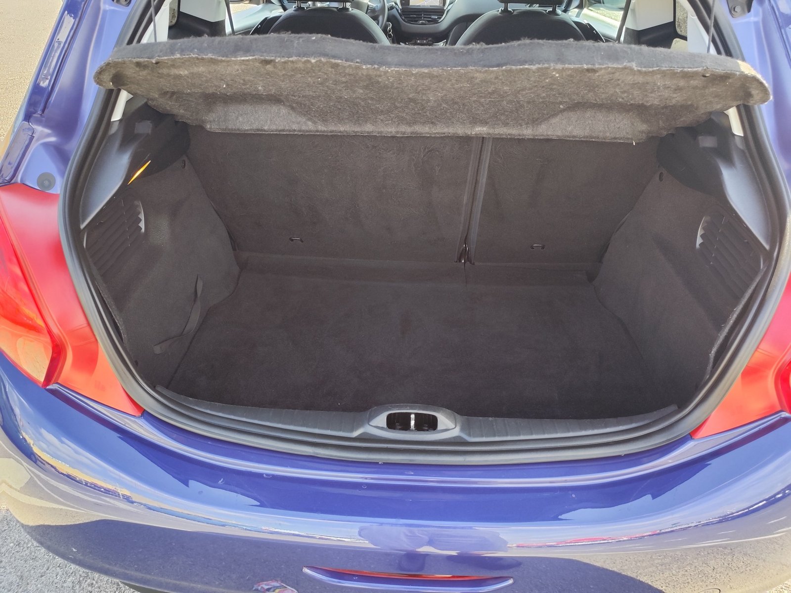 PEUGEOT 208 1.2 GASOLINA 82 CV 122.000 KM 2012 MANUAL