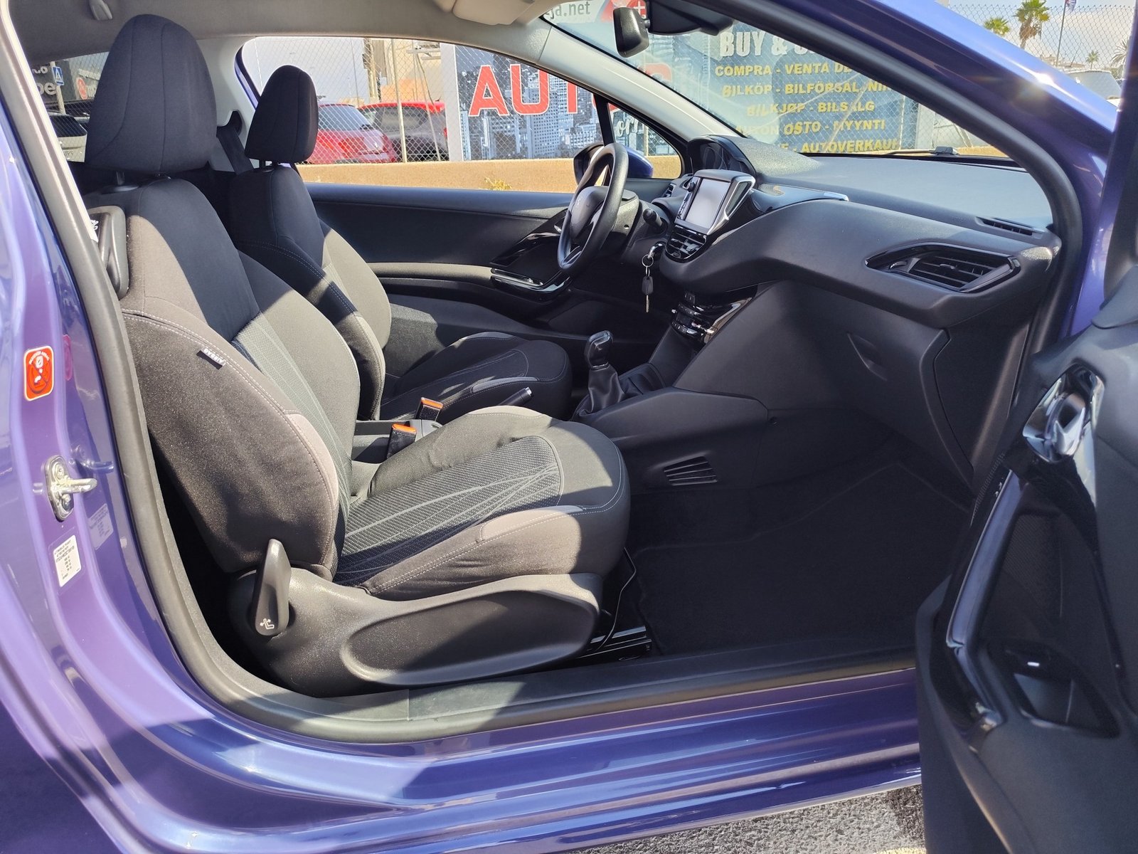 PEUGEOT 208 1.2 GASOLINA 82 CV 122.000 KM 2012 MANUAL