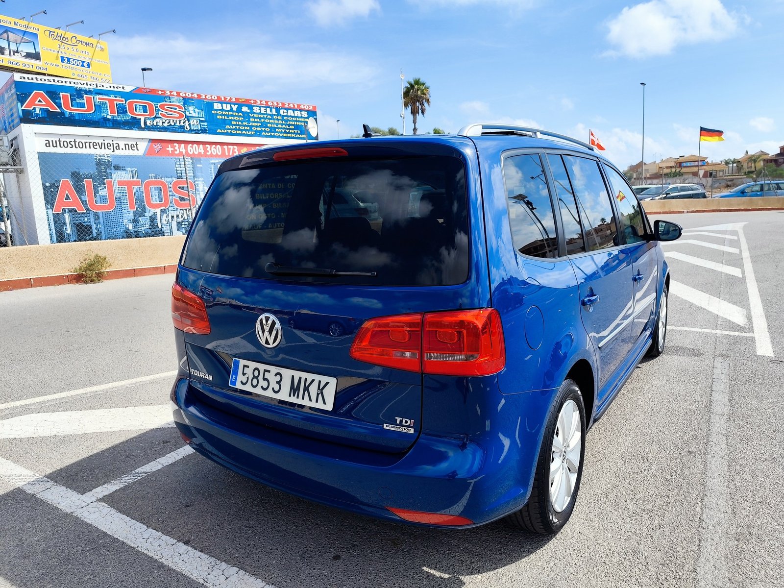 VOLKSWAGEN TOURAN 1.6 DIESEL 105 CV 12/2012 163.000 KM AUTOMATICO