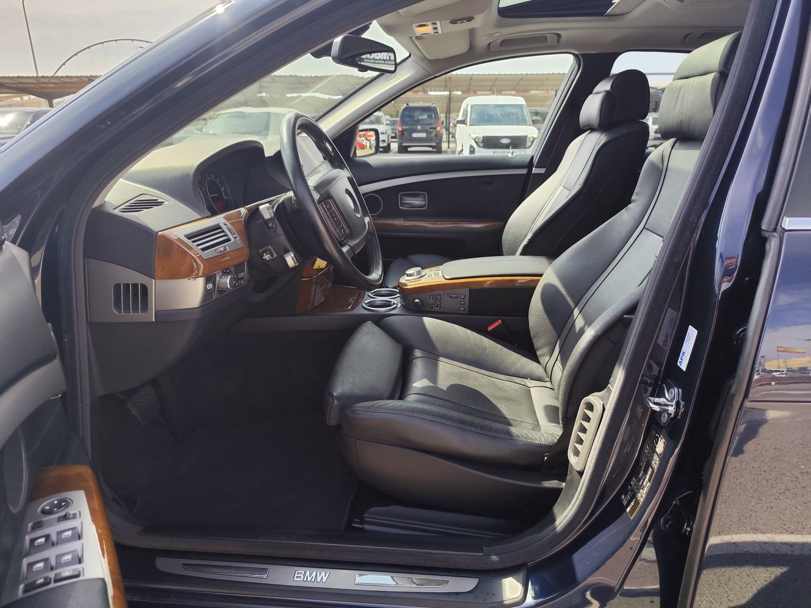 BMW 740i V8 4.0 GASOLINA 306 CV 2007 230.000 KM AUTOMATICO