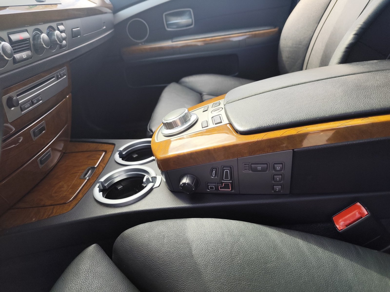 BMW 740i V8 4.0 GASOLINA 306 CV 2007 230.000 KM AUTOMATICO