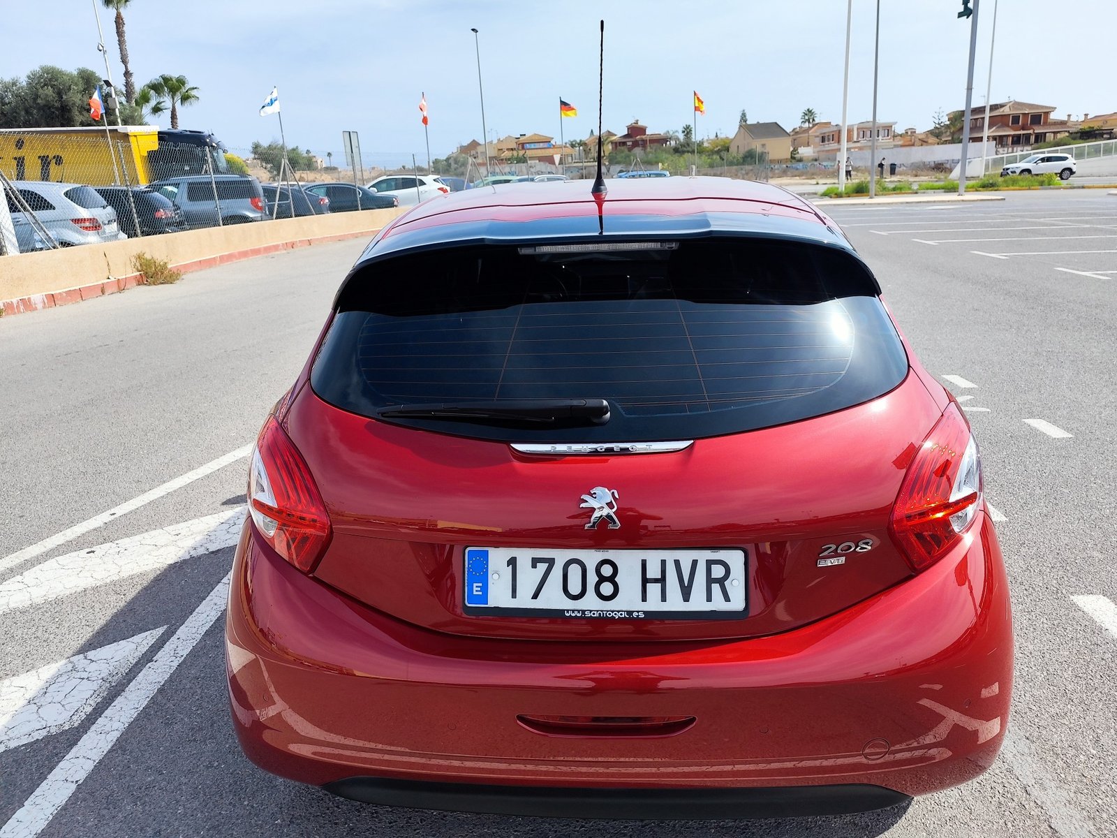 PEUGEOT 208  1.2 GASOLINA 82 CV 116.000 KM 2014 AUTOMATICO