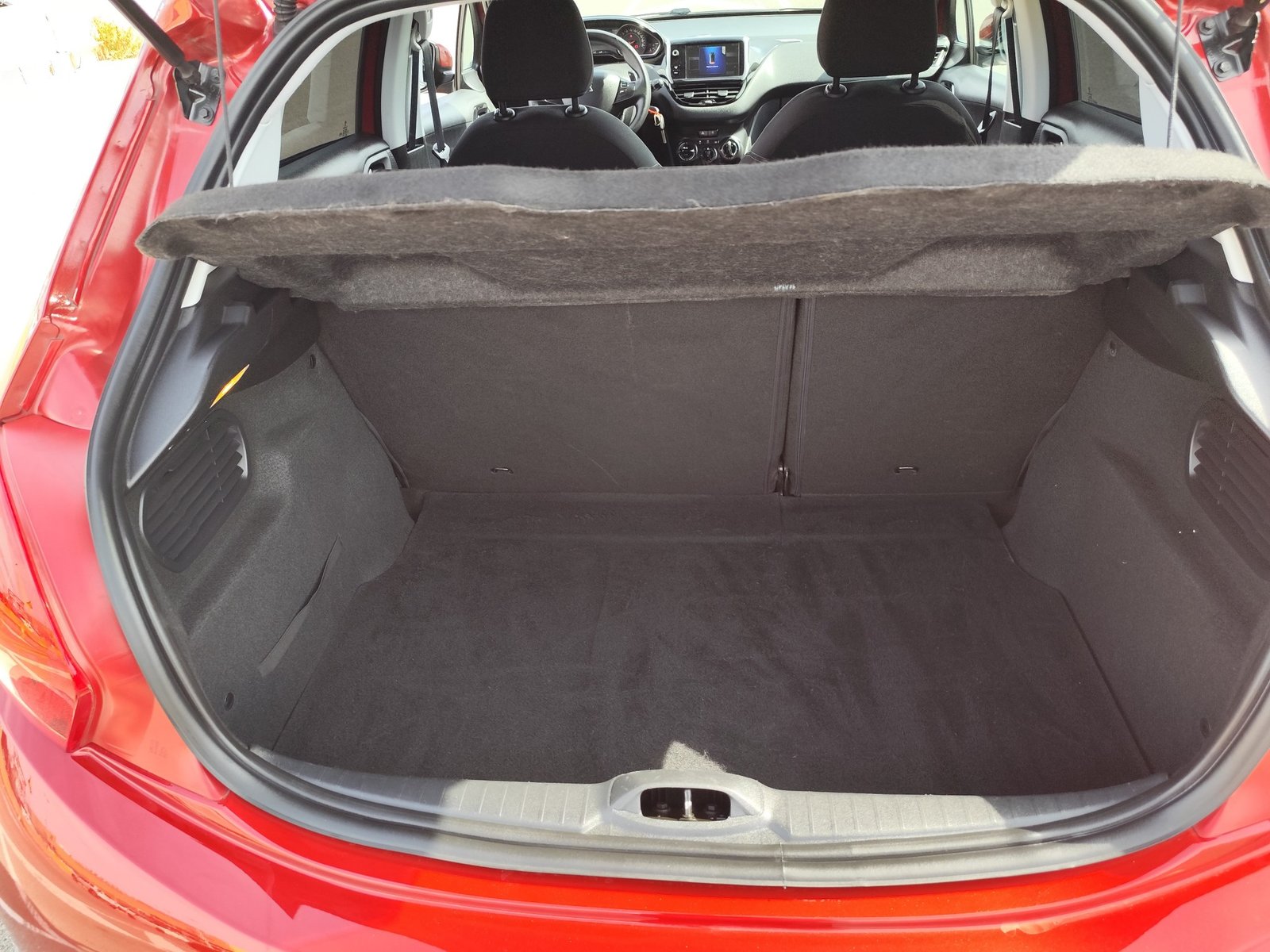 PEUGEOT 208  1.2 GASOLINA 82 CV 116.000 KM 2014 AUTOMATICO