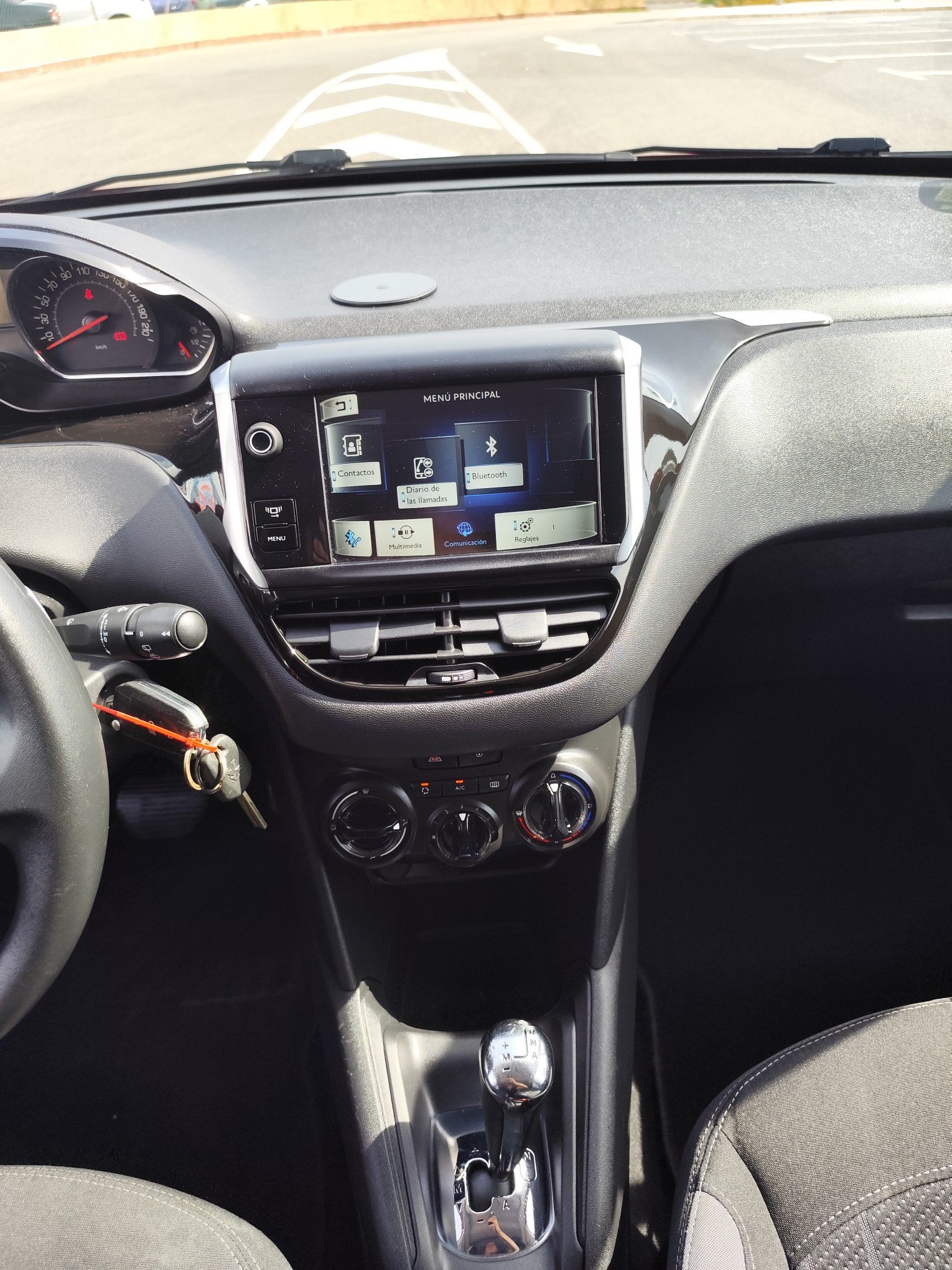PEUGEOT 208  1.2 GASOLINA 82 CV 116.000 KM 2014 AUTOMATICO