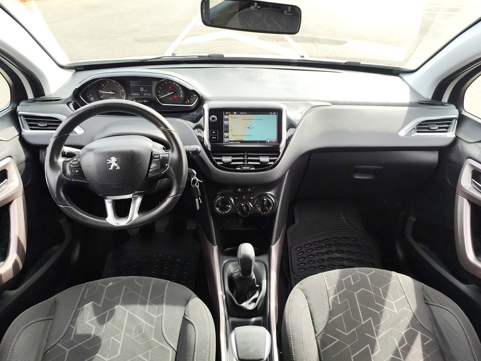 PEUGEOT 2008 1.2 GASOLINA 110 CV 126.000 KM 2016 MANUAL
