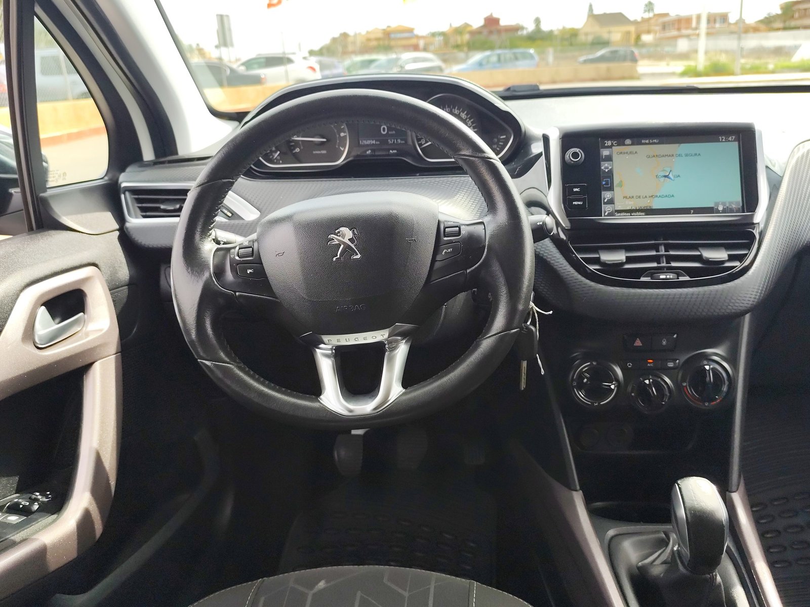 PEUGEOT 2008 1.2 GASOLINA 110 CV 126.000 KM 2016 MANUAL