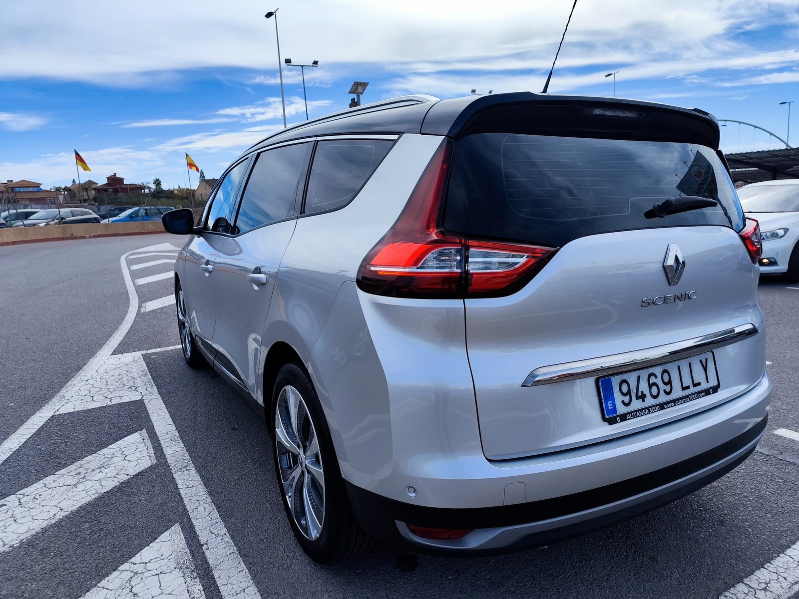 RENAULT GRAND SCENIC 1.3 GASOLINA 140 CV 12/2020 122.000 KM AUTOMATICO 7 PLAZAS