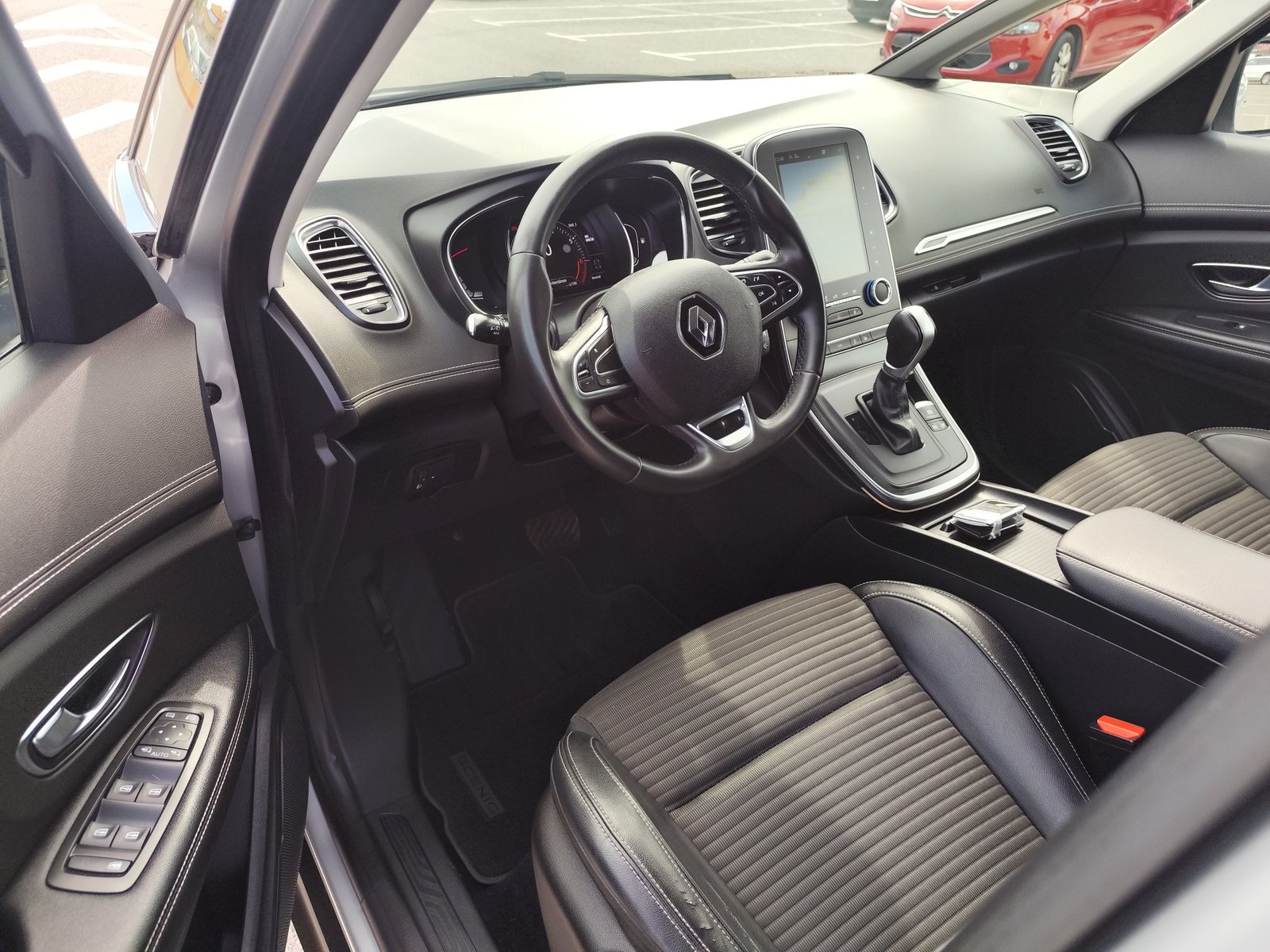 RENAULT GRAND SCENIC 1.3 GASOLINA 140 CV 12/2020 122.000 KM AUTOMATICO 7 PLAZAS