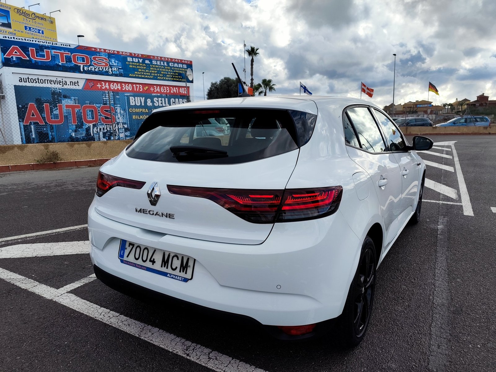 RENAULT MEGANE 1.5 DIESEL 115 CV SOLO 64.000 KM 2022 MANUAL