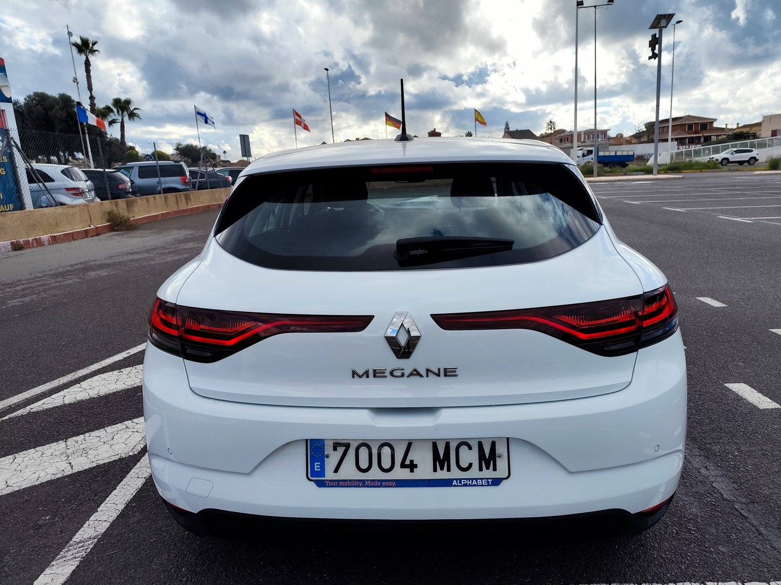 RENAULT MEGANE 1.5 DIESEL 115 CV SOLO 64.000 KM 2022 MANUAL