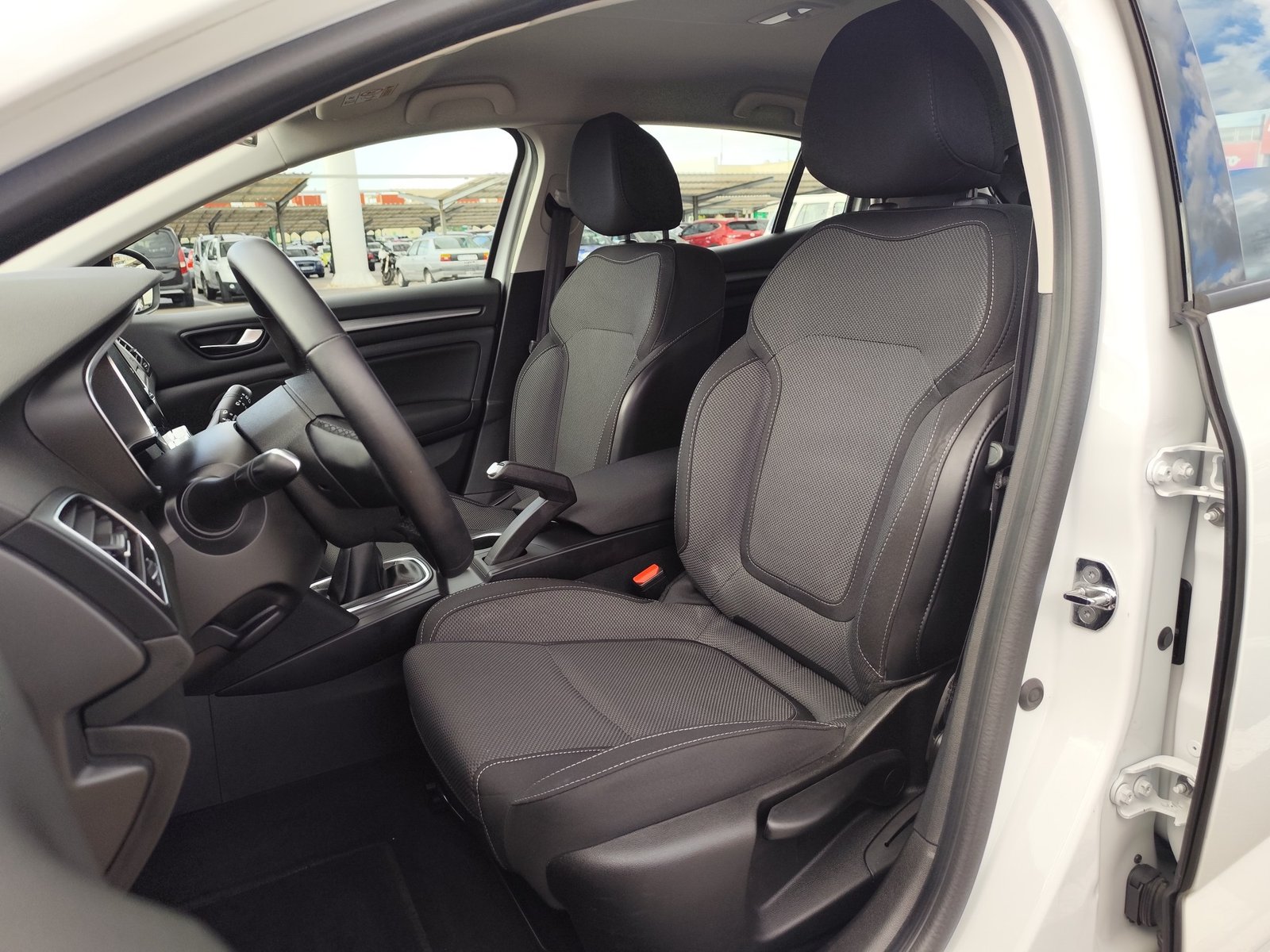 RENAULT MEGANE 1.5 DIESEL 115 CV SOLO 64.000 KM 2022 MANUAL