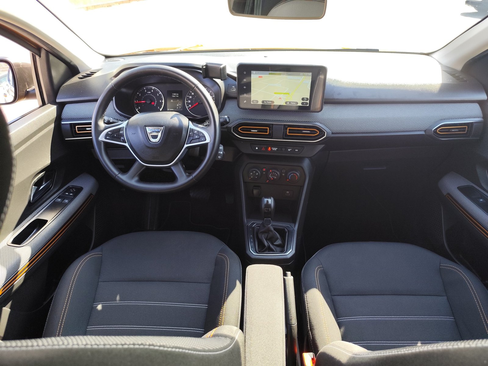 DACIA SANDERO 1.0 GASOLINA 90 CV —SOLO 11.000 KM— 2022 AUTOMATICO