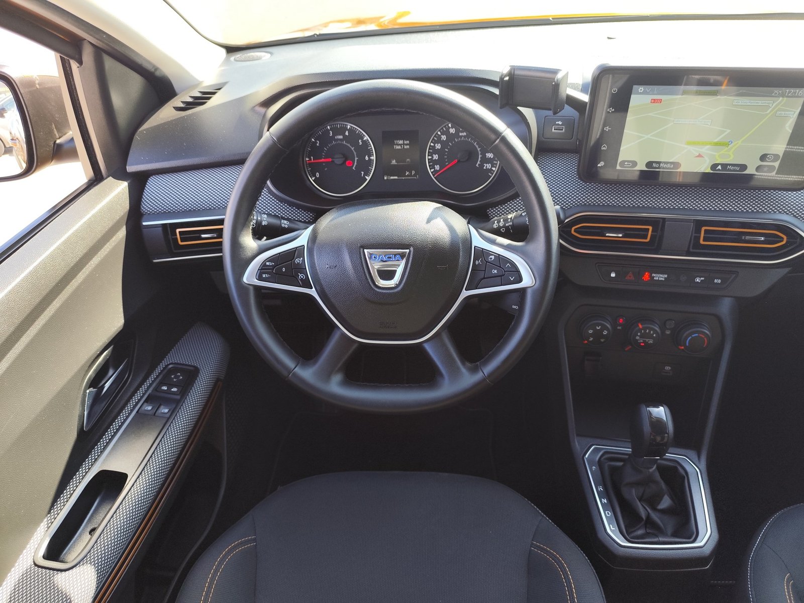DACIA SANDERO 1.0 GASOLINA 90 CV —SOLO 11.000 KM— 2022 AUTOMATICO