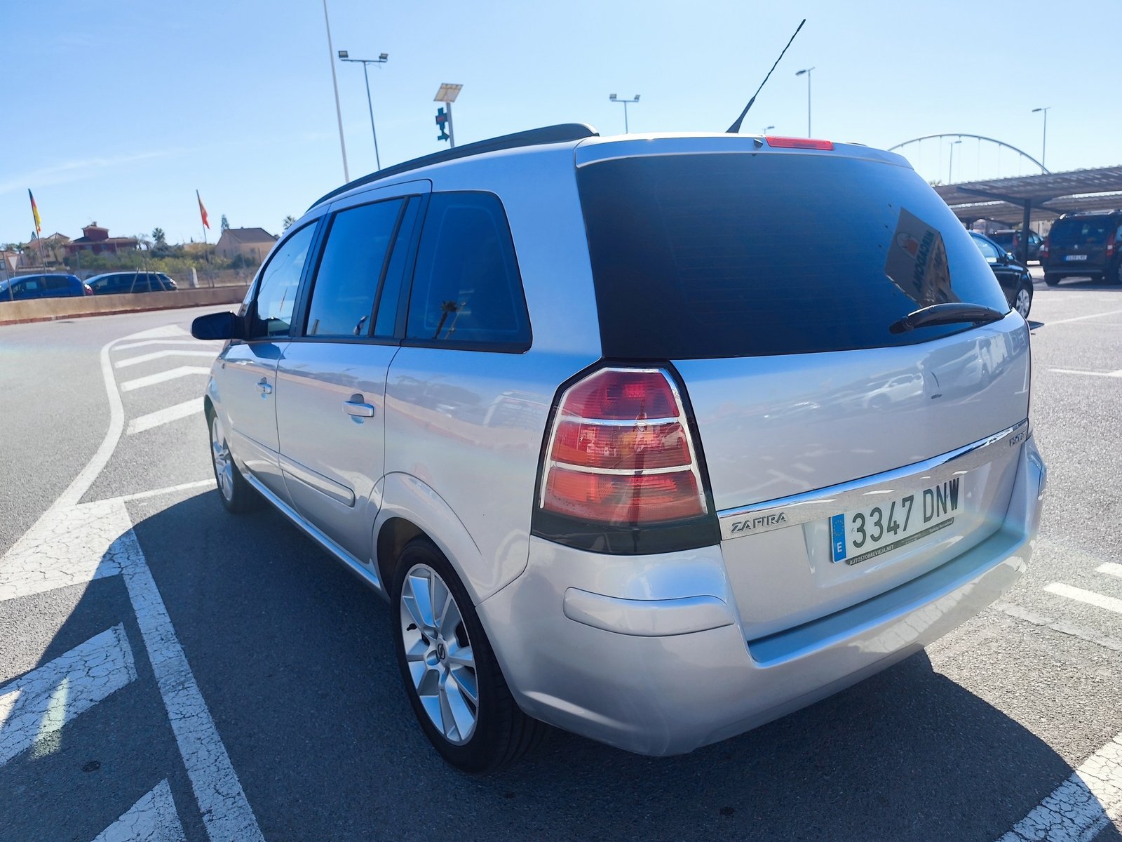 OPEL ZAFIRA 1.9 DIESEL 120 CV 2005 142.000 KM 7 PLAZAS MANUAL