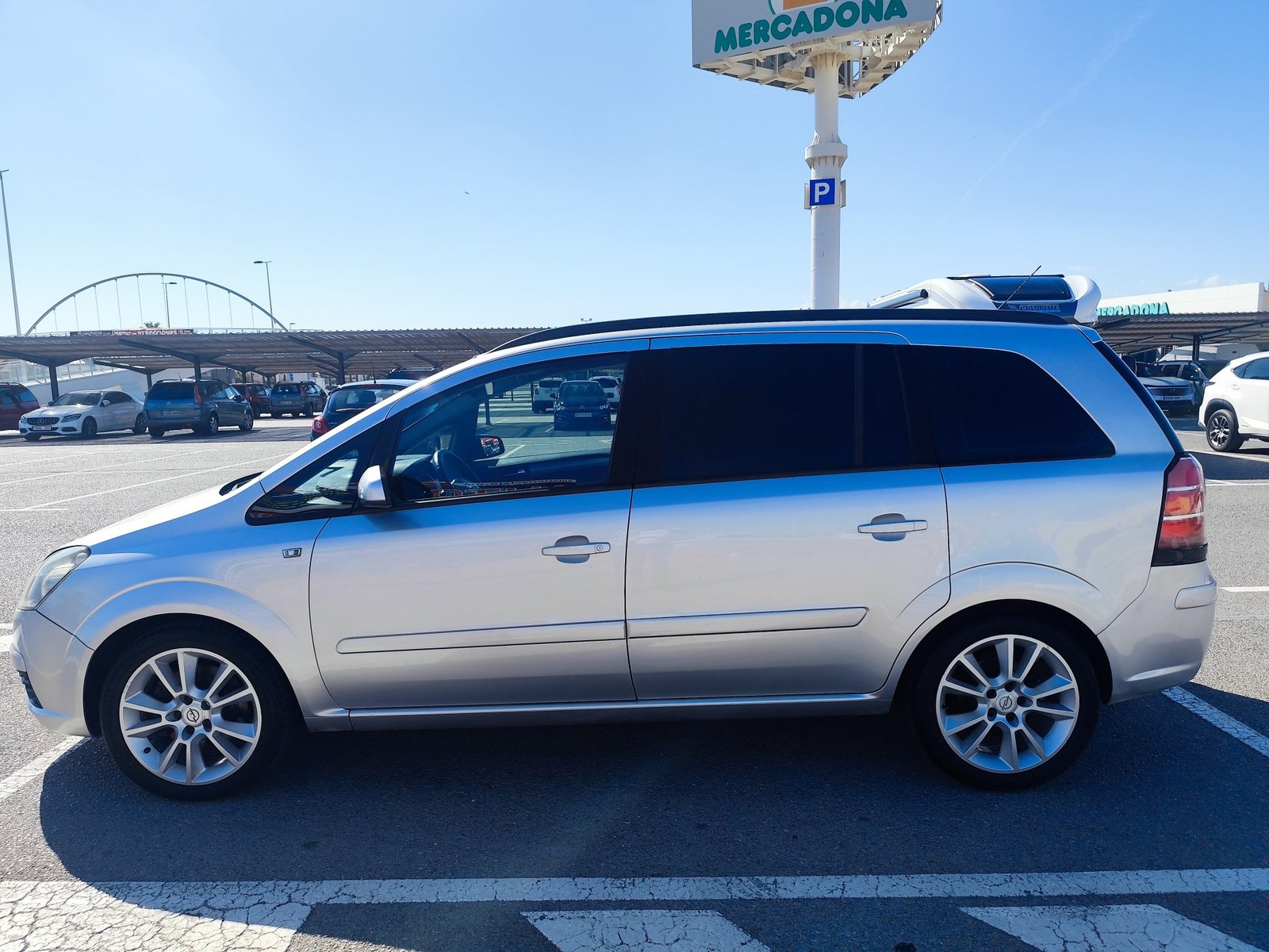 OPEL ZAFIRA 1.9 DIESEL 120 CV 2005 142.000 KM 7 PLAZAS MANUAL