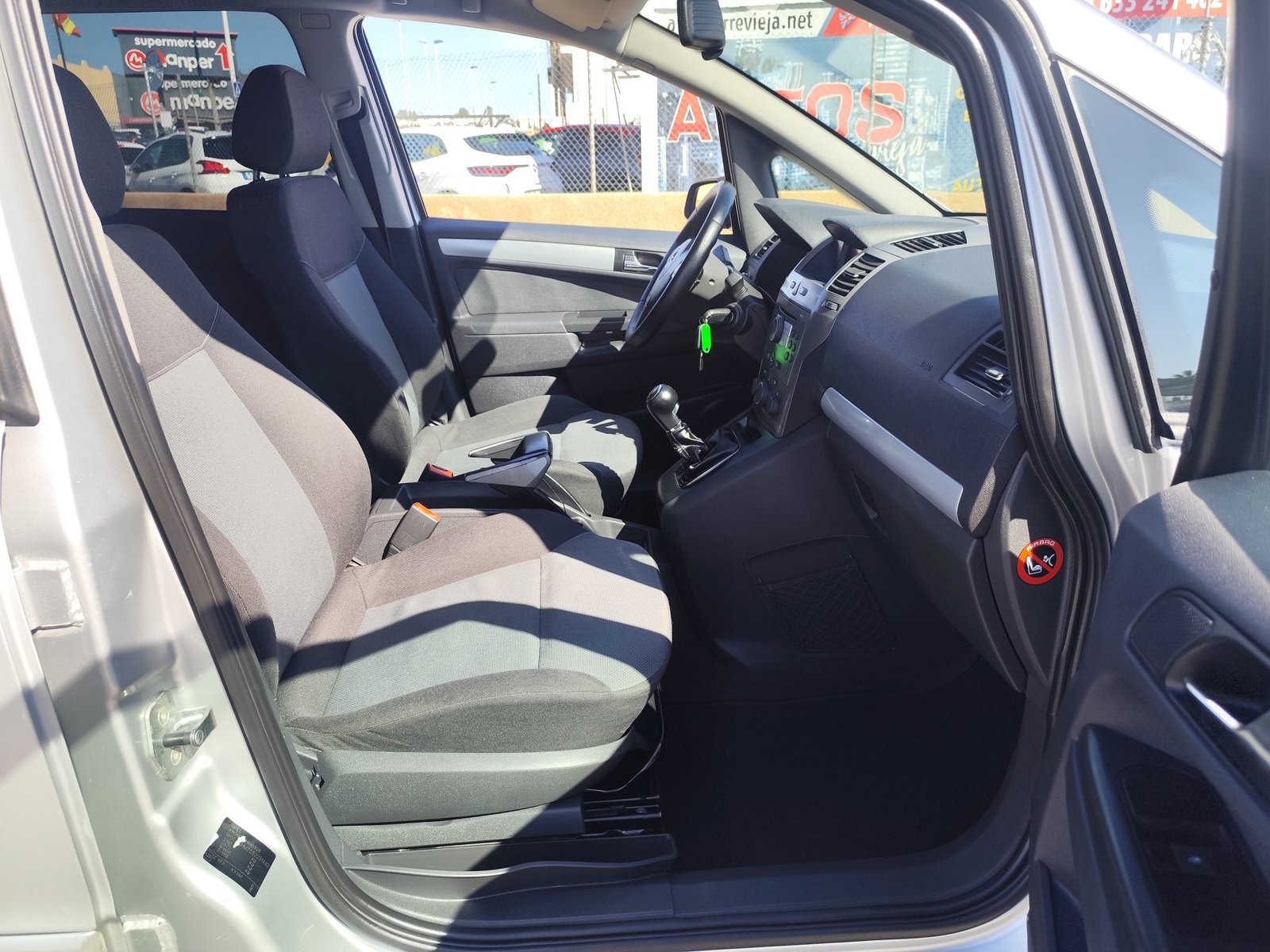 OPEL ZAFIRA 1.9 DIESEL 120 CV 2005 142.000 KM 7 PLAZAS MANUAL