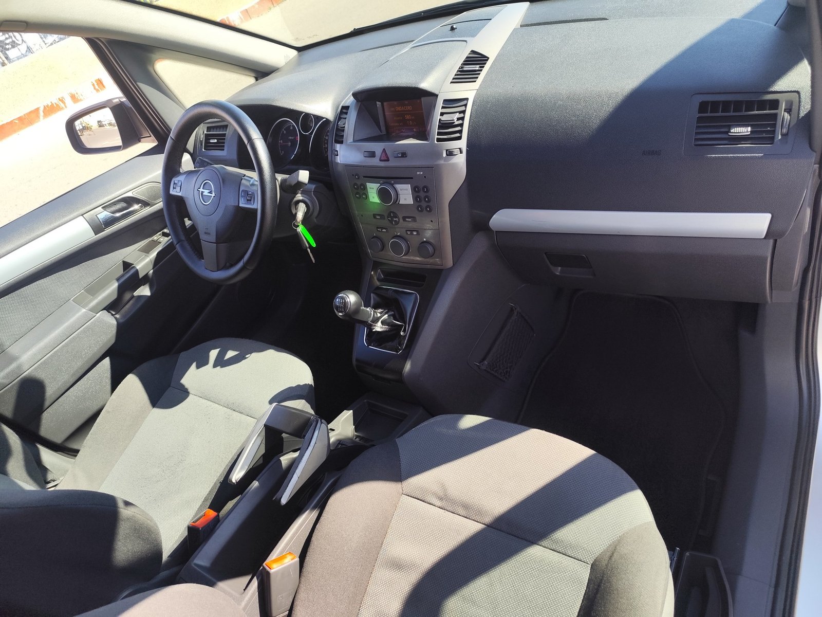 OPEL ZAFIRA 1.9 DIESEL 120 CV 2005 142.000 KM 7 PLAZAS MANUAL