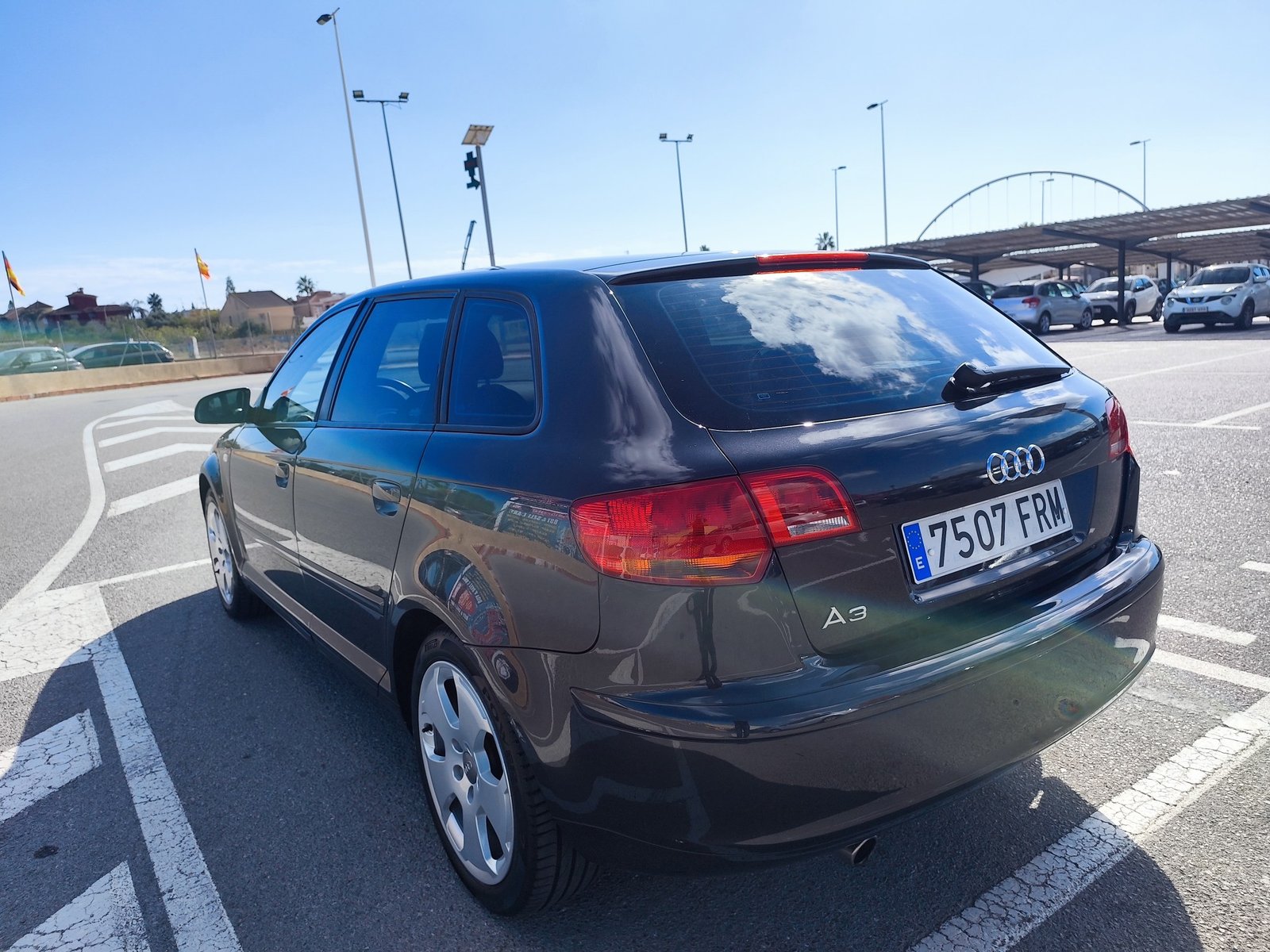 AUDI A-3 1.6 GASOLINA 115 CV 155.000 KM 2007 MANUAL